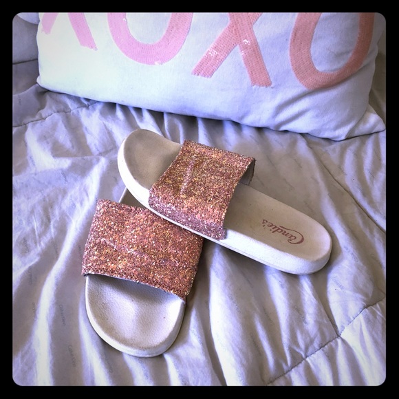 Candie's Shoes - Candie’s Sparkly Slides